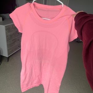 Pink lululemon t-shirt